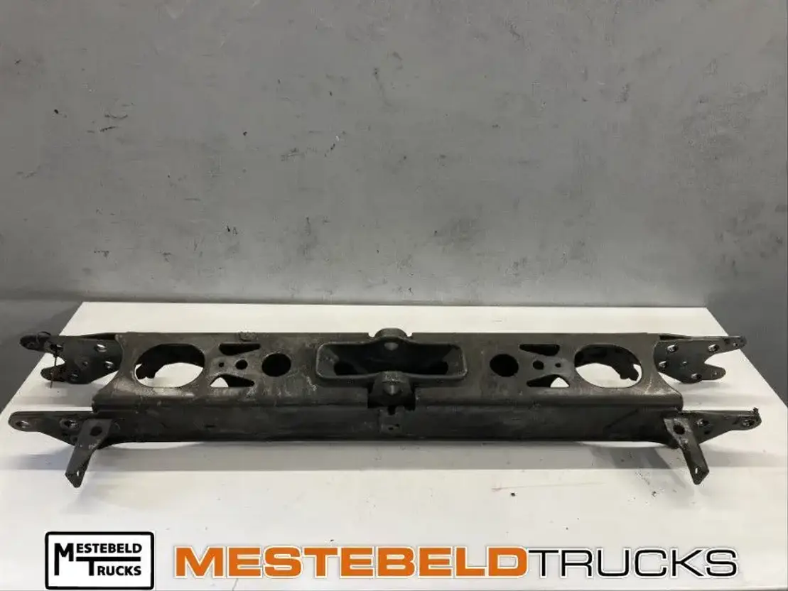 Mercedes-Benz Transferbalk voorste