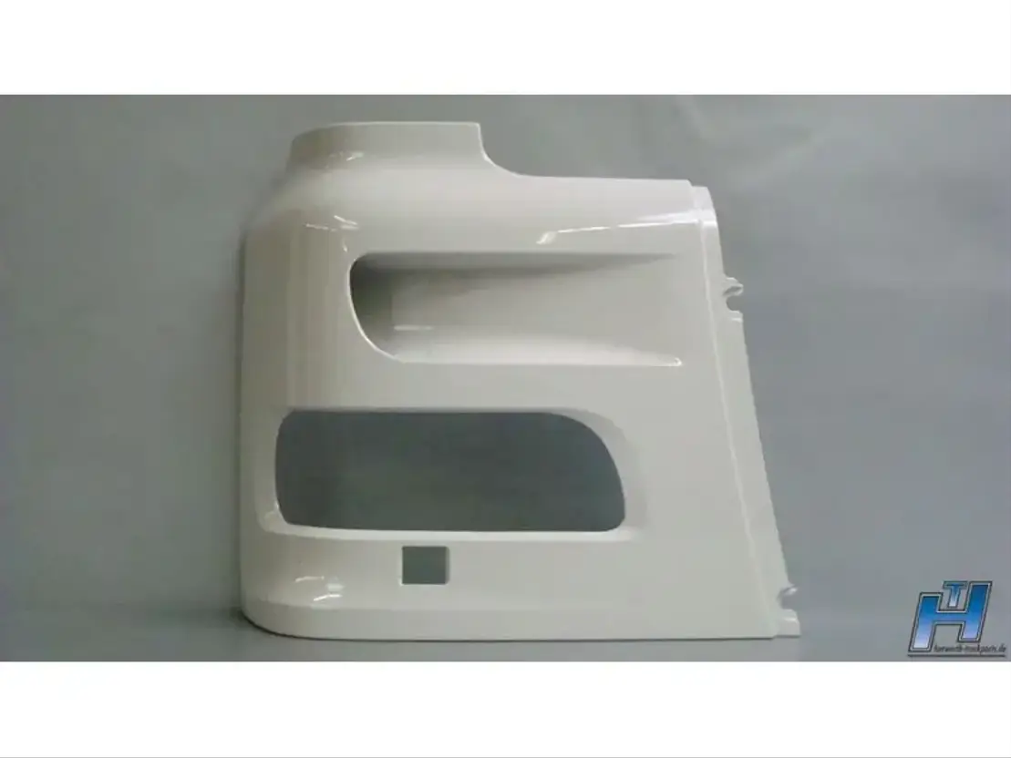 DAF Scheinwerferverkleidung RE 1738627 XF105