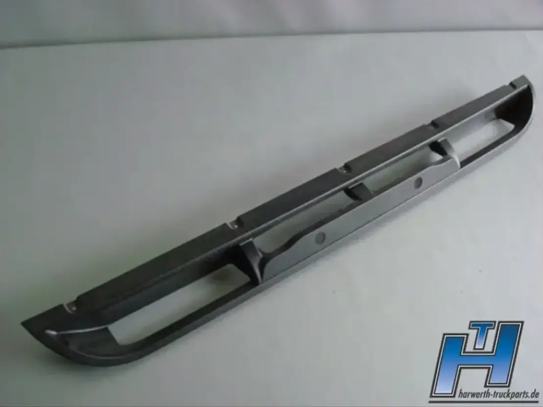 DAF Grill Stoßfänger 1826510 XF106