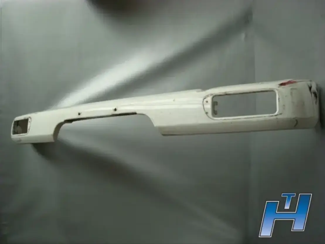 DAF Stoßstange mit Scheinwerferöffnung 1700874 LF