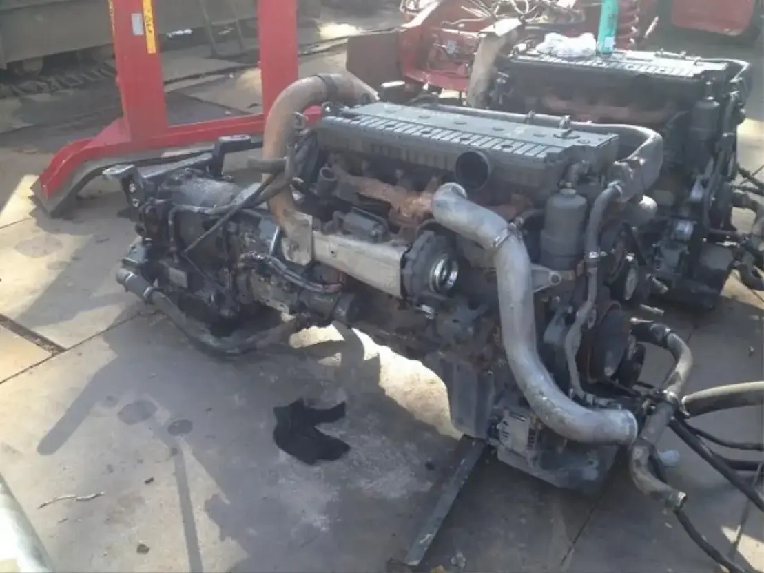 Mercedes-Benz OM906LA