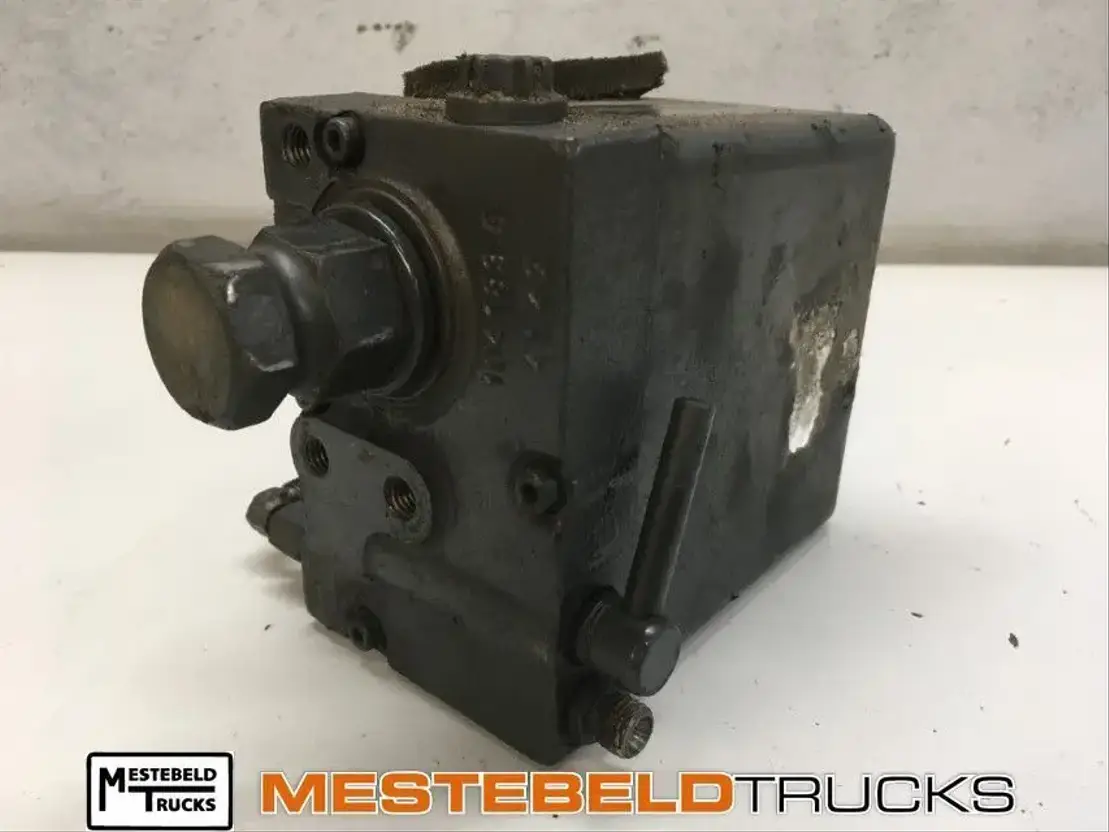 Mercedes-Benz Cabinekantelpomp