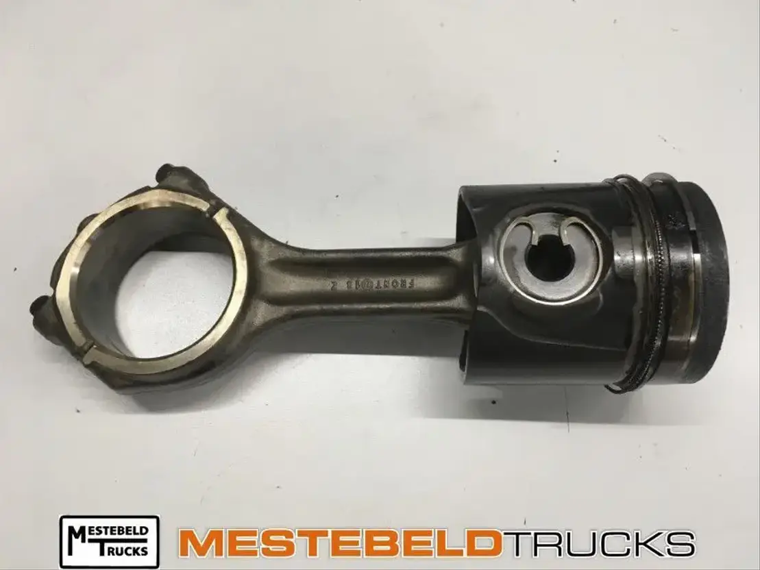 Volvo Zuiger + drijfstang