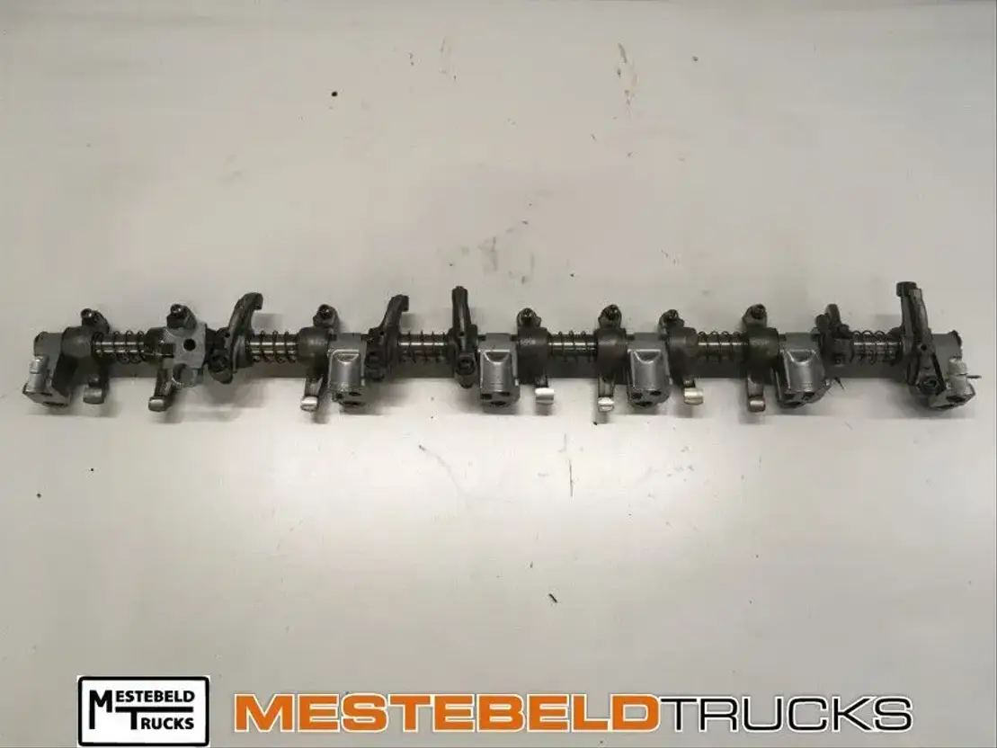 Mercedes-Benz Tuimelaaras