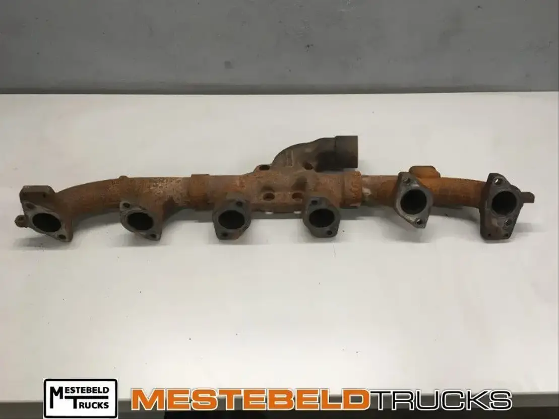 Scania Uitlaatspruitstuk DC 13