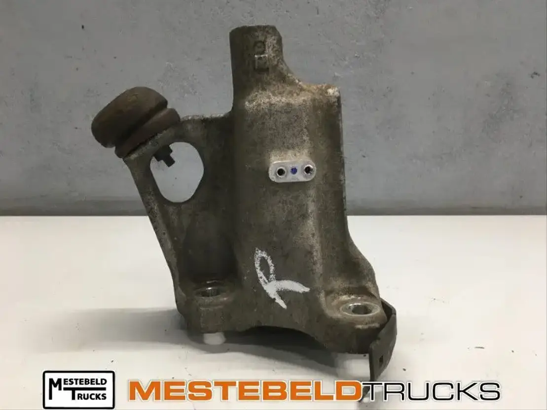 Scania T orentje R-serie rechts