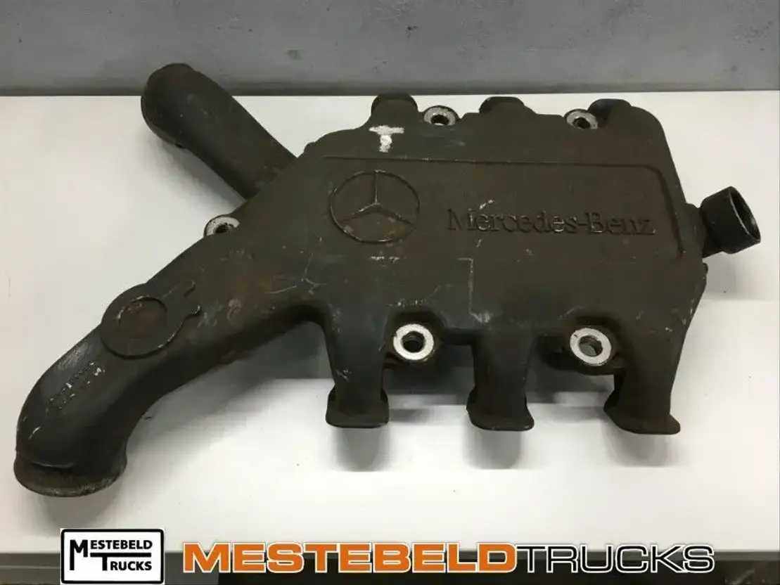 Mercedes-Benz Inlaatspruitstuk