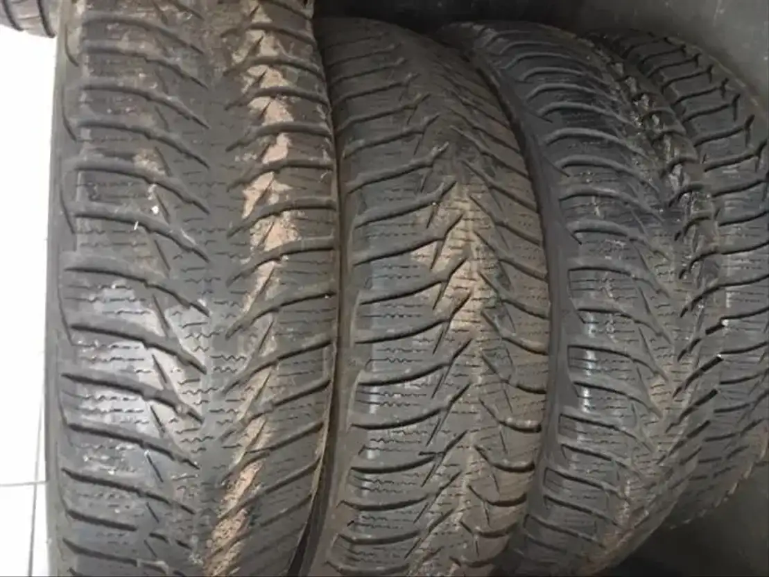 banden auto onderdeel Pirelli goodyear snowcontrol185/65r14