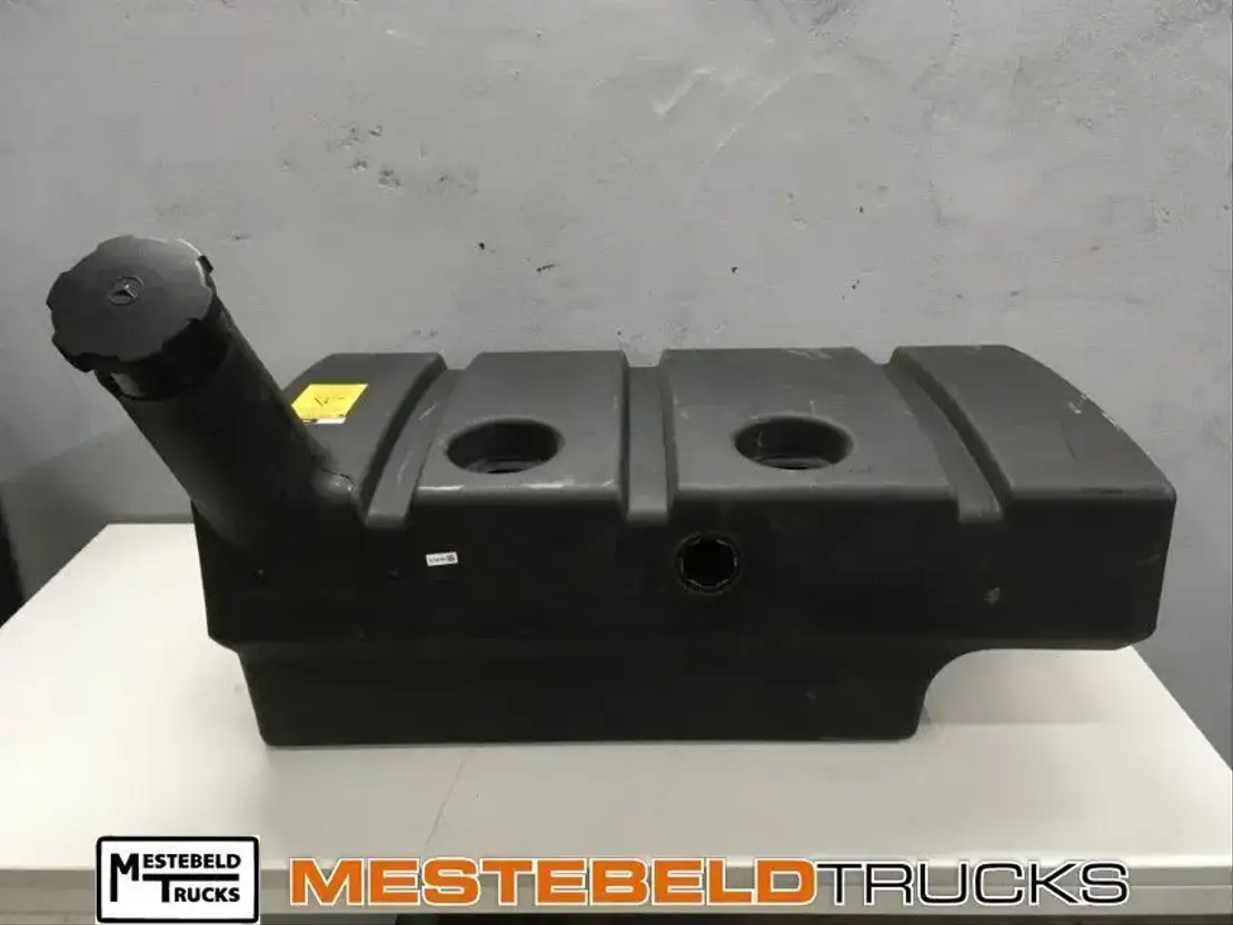Mercedes-Benz Brandstoftank Atego 130 Liter