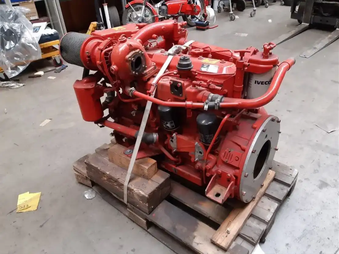 motordeel equipment onderdeel Iveco 8061