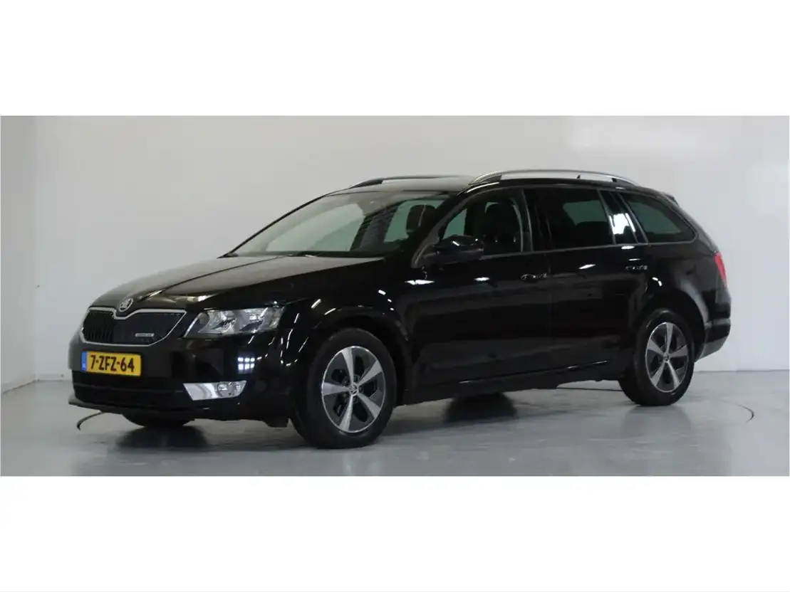 stationwagen Skoda Octavia Combi 1.6 TDI Greenline Businessline 2014