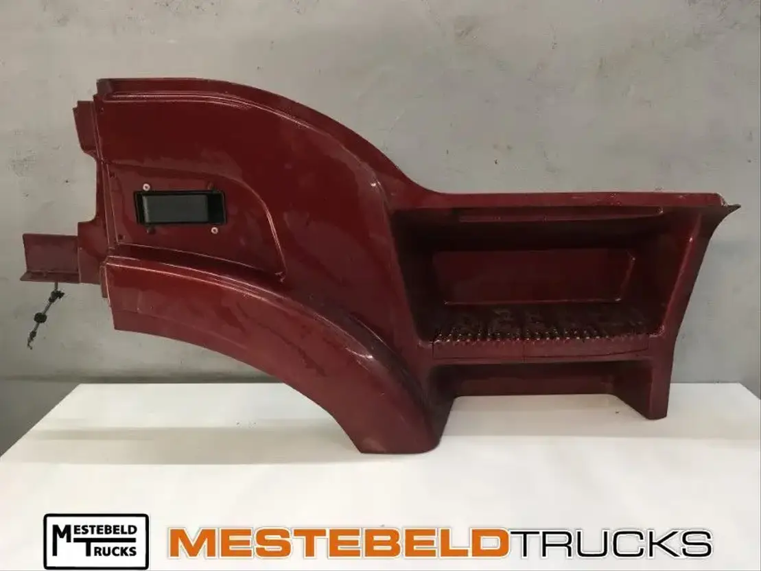 Iveco Instapbak rechts