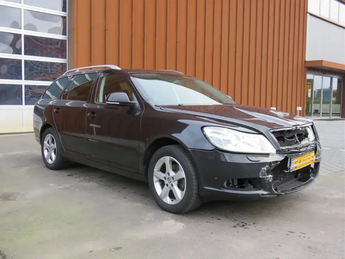 stationwagen Skoda Octavia 1.6 TDI Combi Elegance 2012