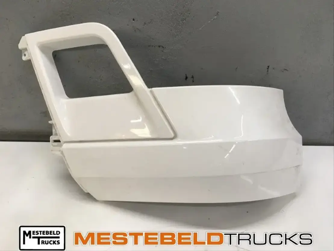 Mercedes-Benz Bumperhoekkap links