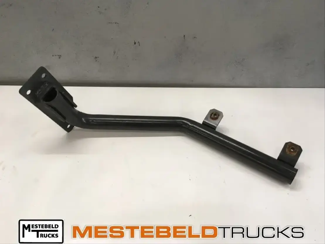 Mercedes-Benz Spatbordsteun linksvoor