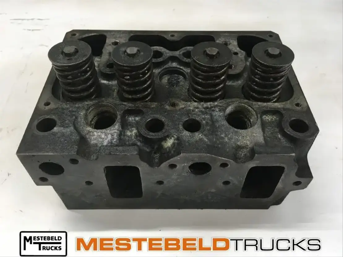 MAN Cilinderkop D0826 LF01