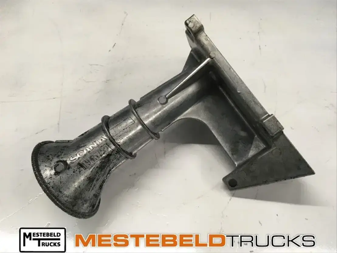 Scania Olieaanzuigleiding