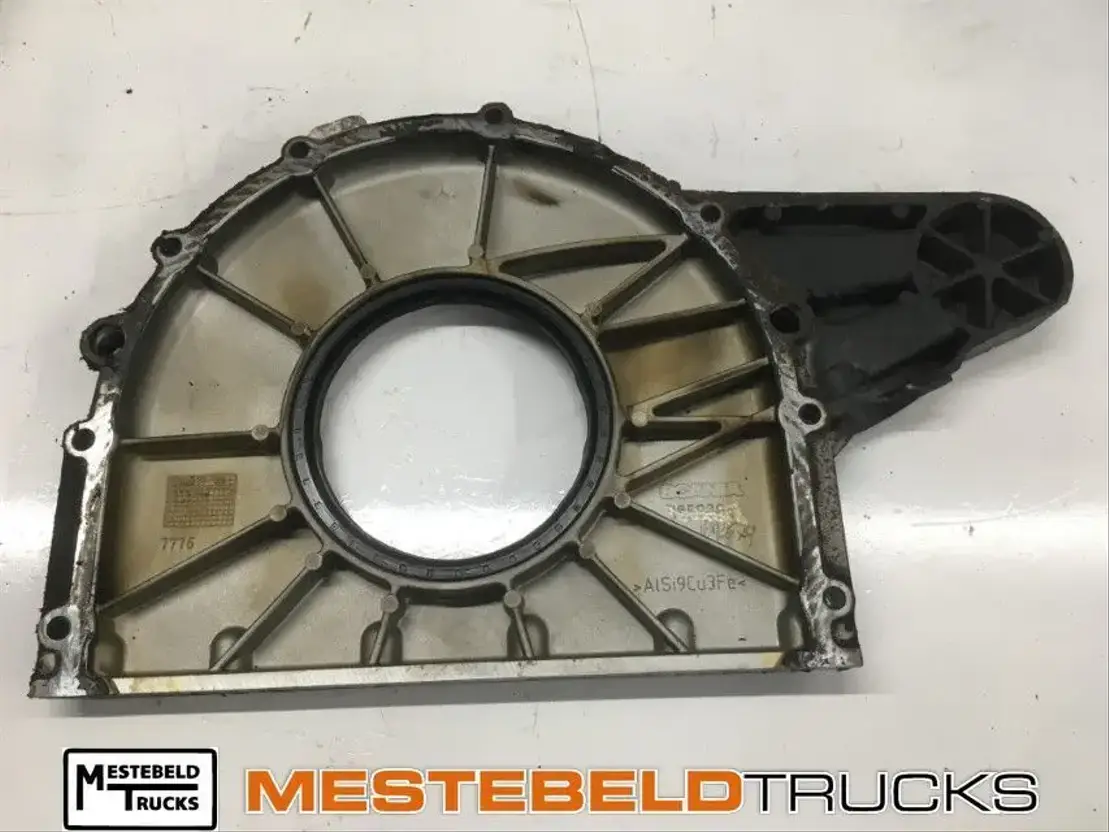 Scania Voorste afdekking motorblok