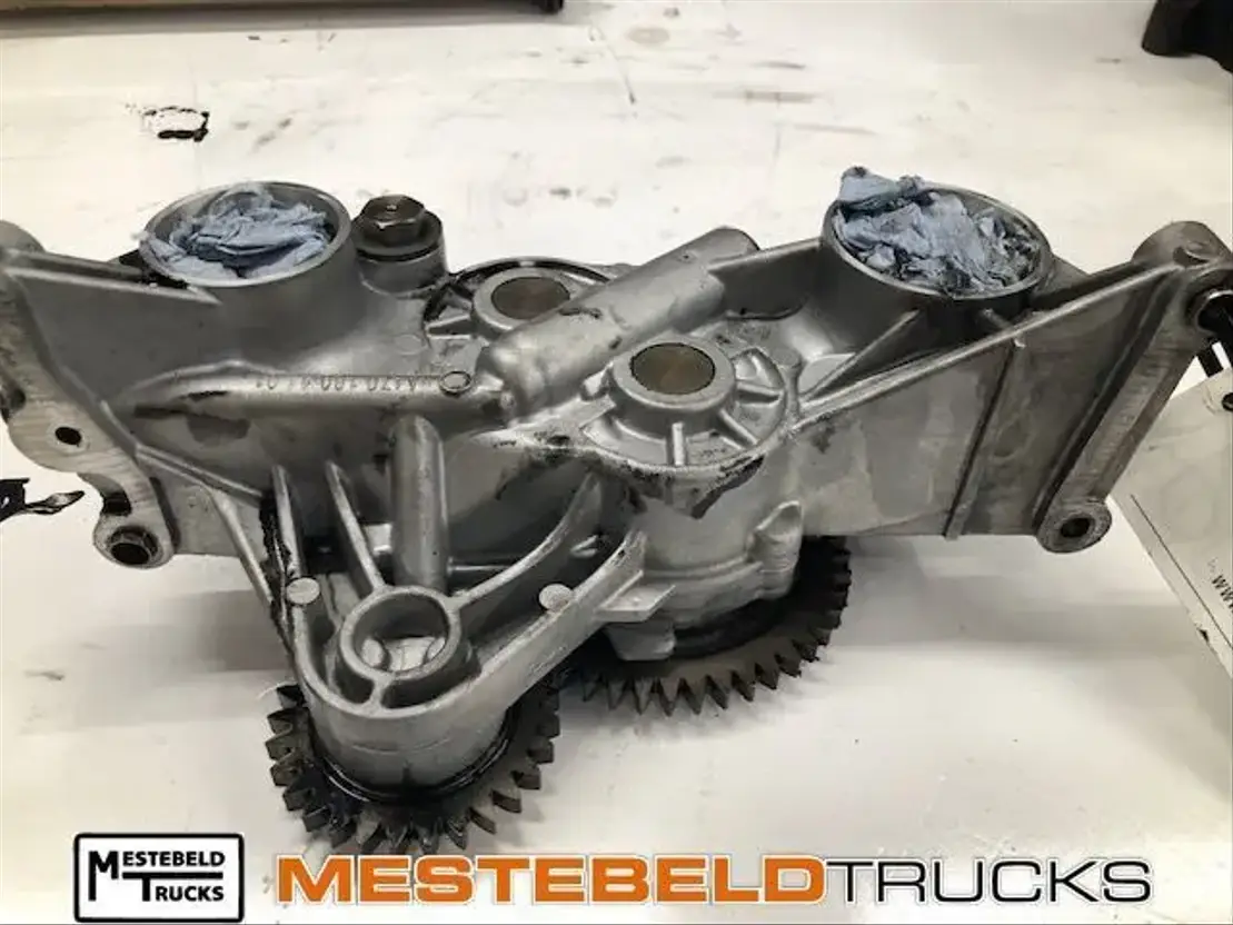 Mercedes-Benz Oliepomp