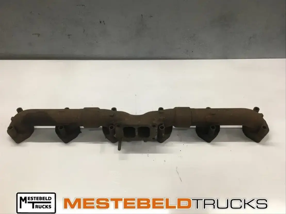 Volvo Uitlaatspruitstuk