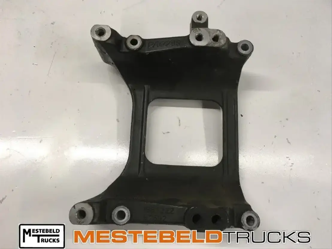 DAF Dynamosteun XF106