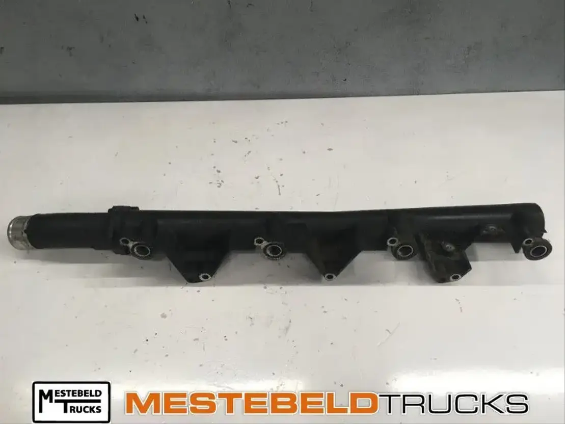 Scania Koelvloeistofleiding