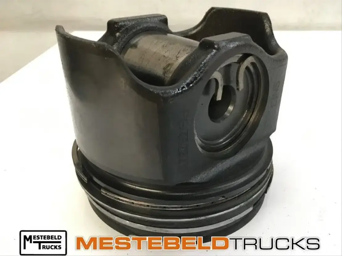 Mercedes-Benz Zuiger