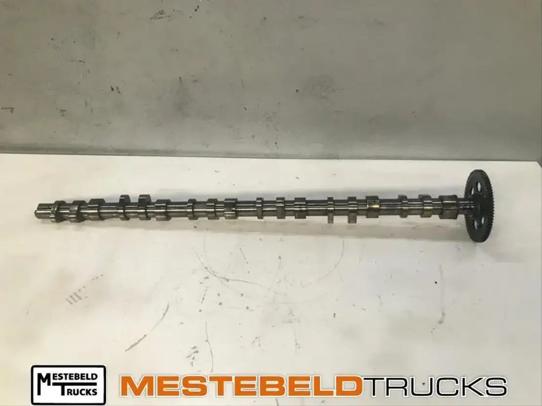 Mercedes-Benz Nokkenas uitlaat