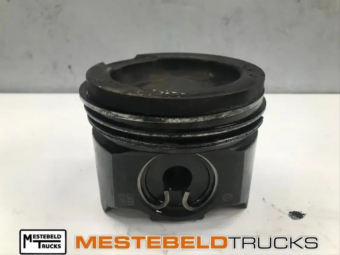 Mercedes-Benz Zuiger