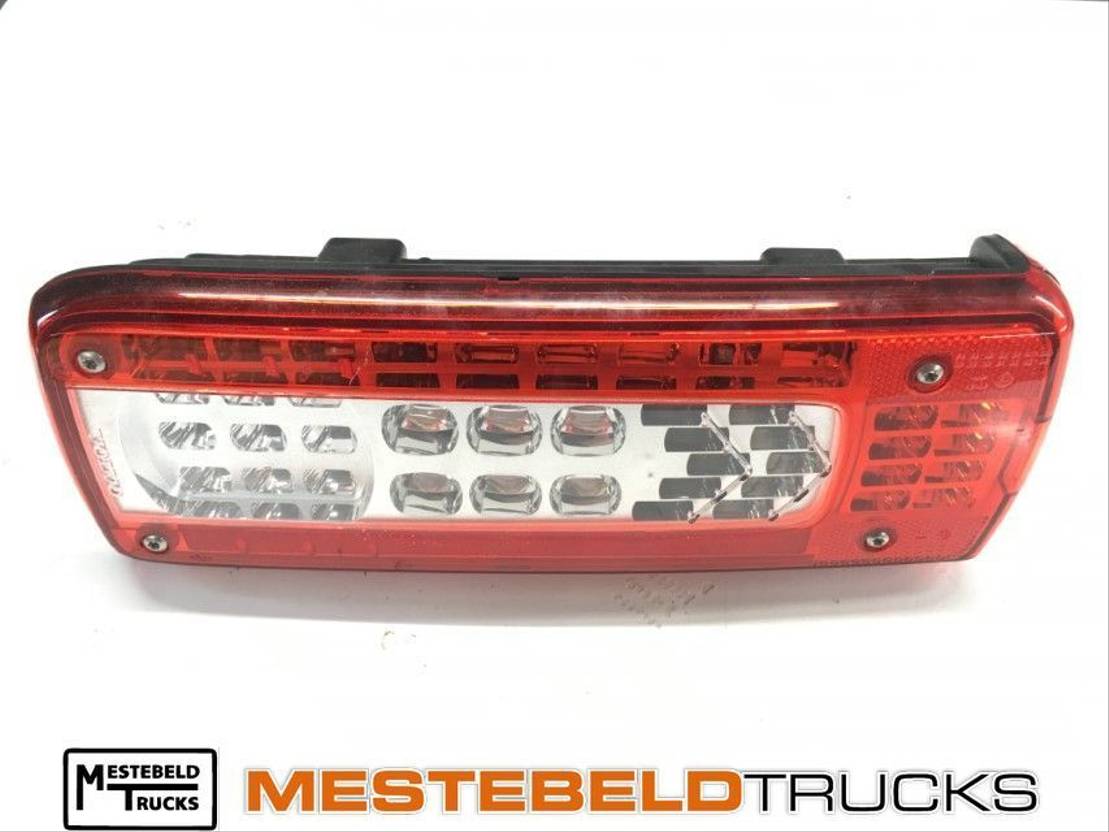 Set van 2 achterlichten rechts links voor vrachtwagen, aanhanger, dienblad, compatibel met Iveco Daily, Peugeot, Boxer, Fiat Ducato, Citroën Jumper 1991-2003, E-certificering Set van 2 achterlichten rechts links voor vrachtwagen, aanhanger, dienblad, compatibel met Iveco Daily, Peugeot, Boxer, Fiat Ducato, Citroën Jumper 1991-2003, E-certificering