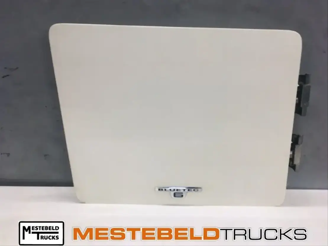 Mercedes-Benz Gereedschap luik/klep links