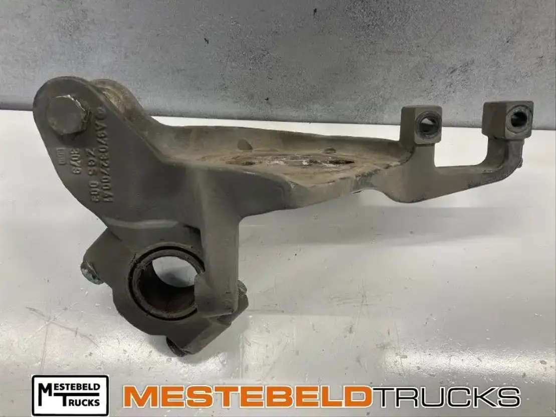 Mercedes-Benz Lagerbok links vooras