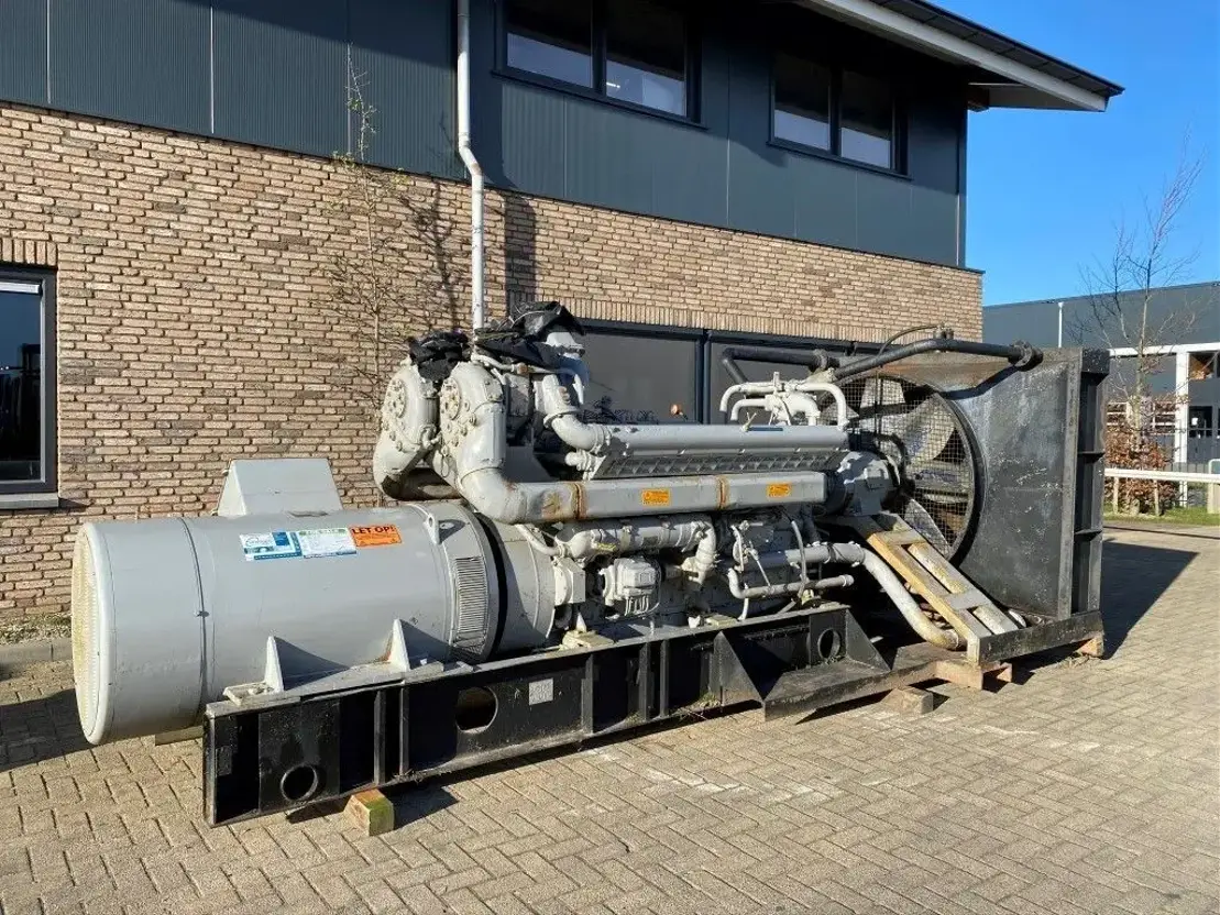 MWM Tbrhs 518 V16 Anton Piller 670 kVA generatorset ex emergency