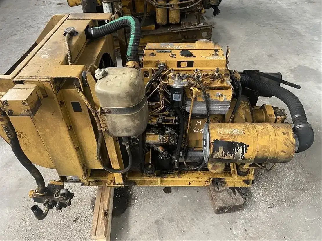 Perkins 1004 T
