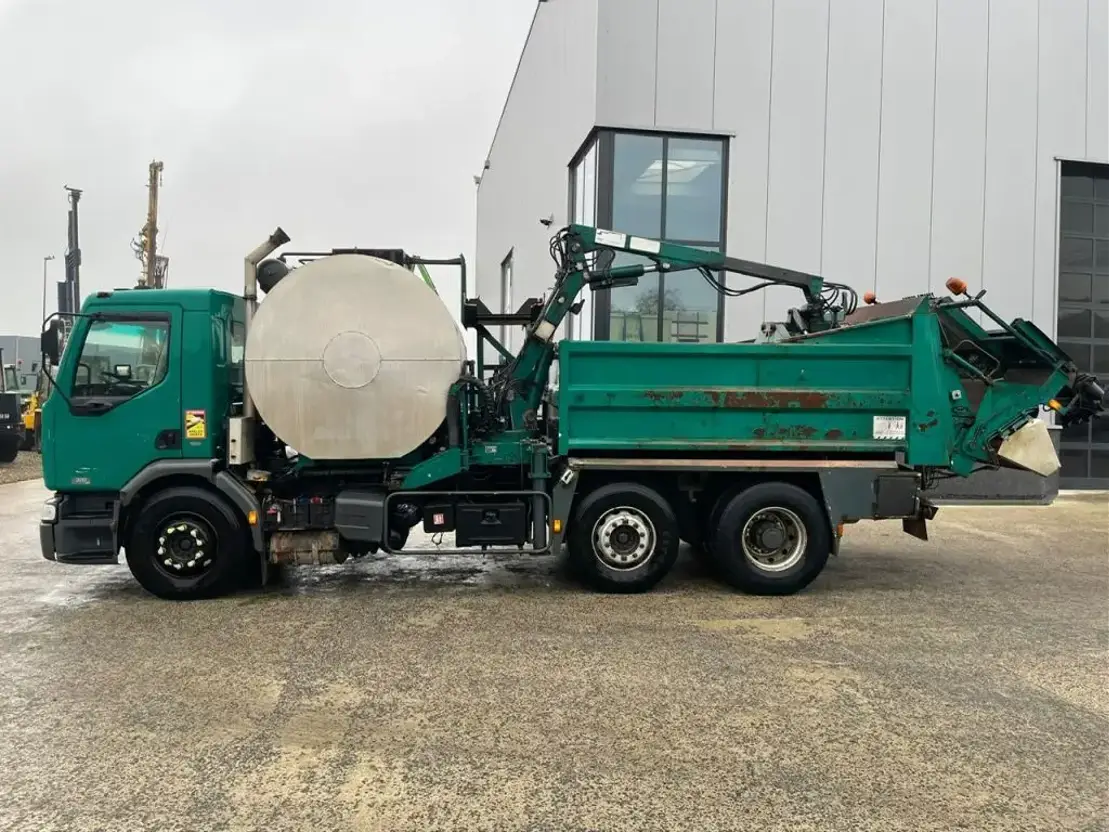 Renault 320 DCI Premium bitumem sprayer