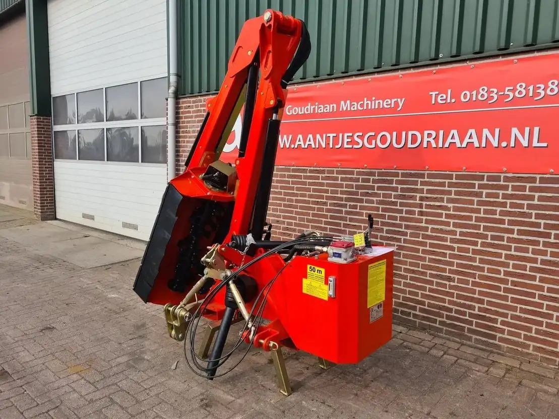 Boxer Agri AM11042 Gazonmaaier TrucksNL