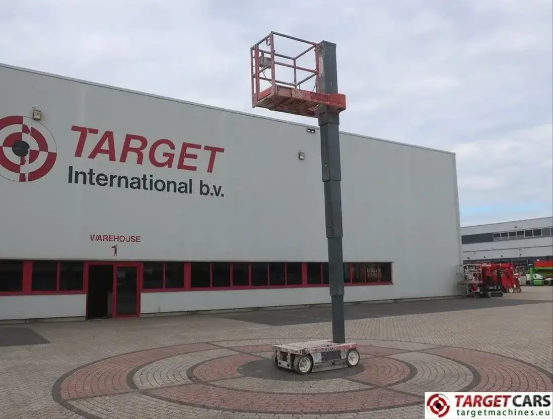 Skyjack SJ16 ELECTRIC VERTICAL MAST WORK LIFT 675CM Masthoogwerker TrucksNL