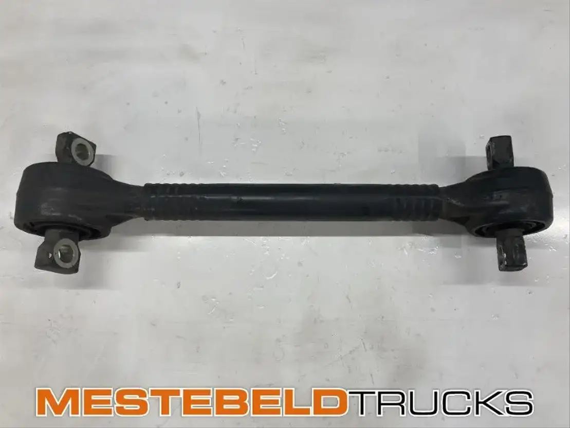 Mercedes-Benz Triangel aan dwarsdrager