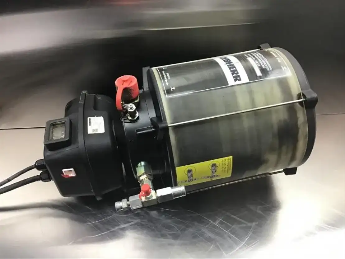 Liebherr Liebherr Grease Pot Uitrusting overig TrucksNL