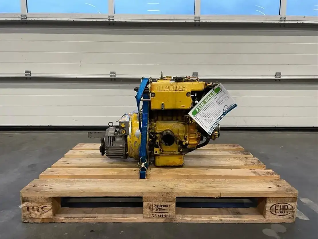 M2 Vetus 11 PK Marine Diesel motor Twindisc Keerkoppeling