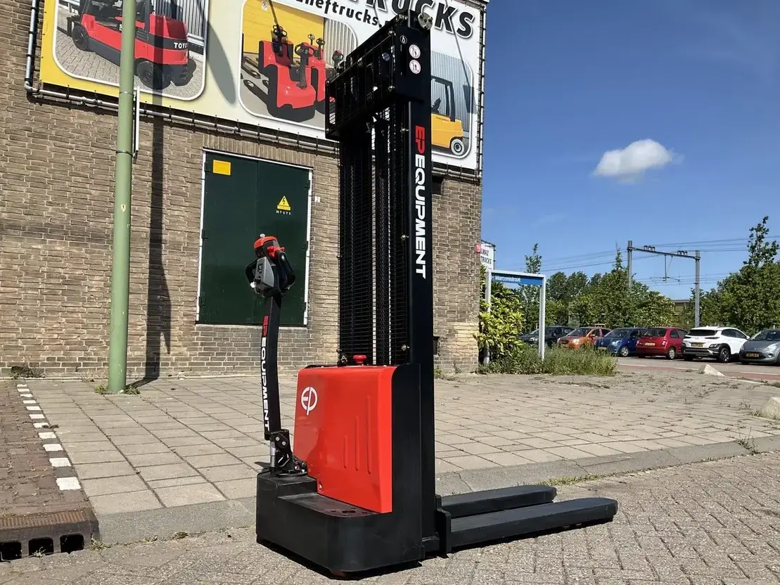 Ep EST122 1200 KG 3.30Meter Stapelaar / Heftruck