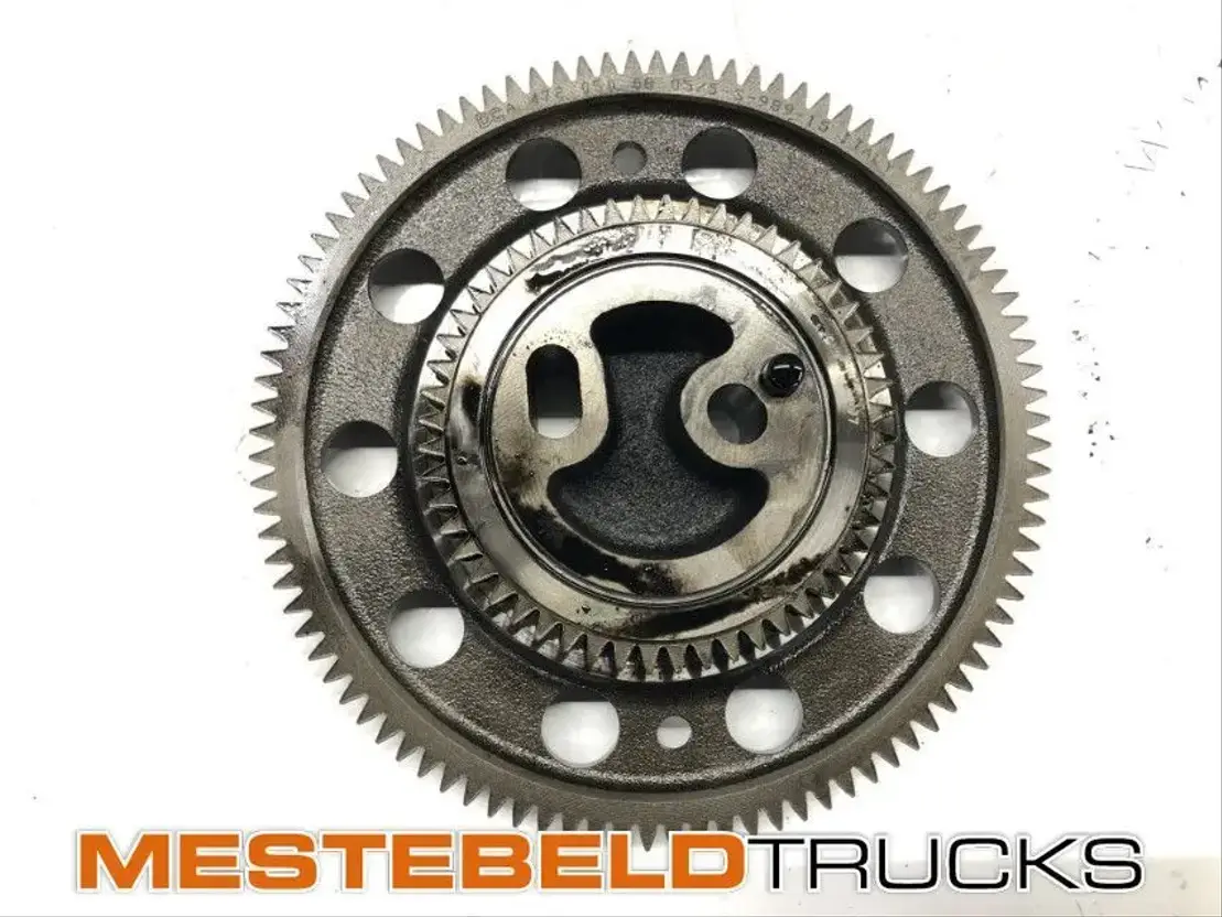 Mercedes-Benz Tussentandwiel