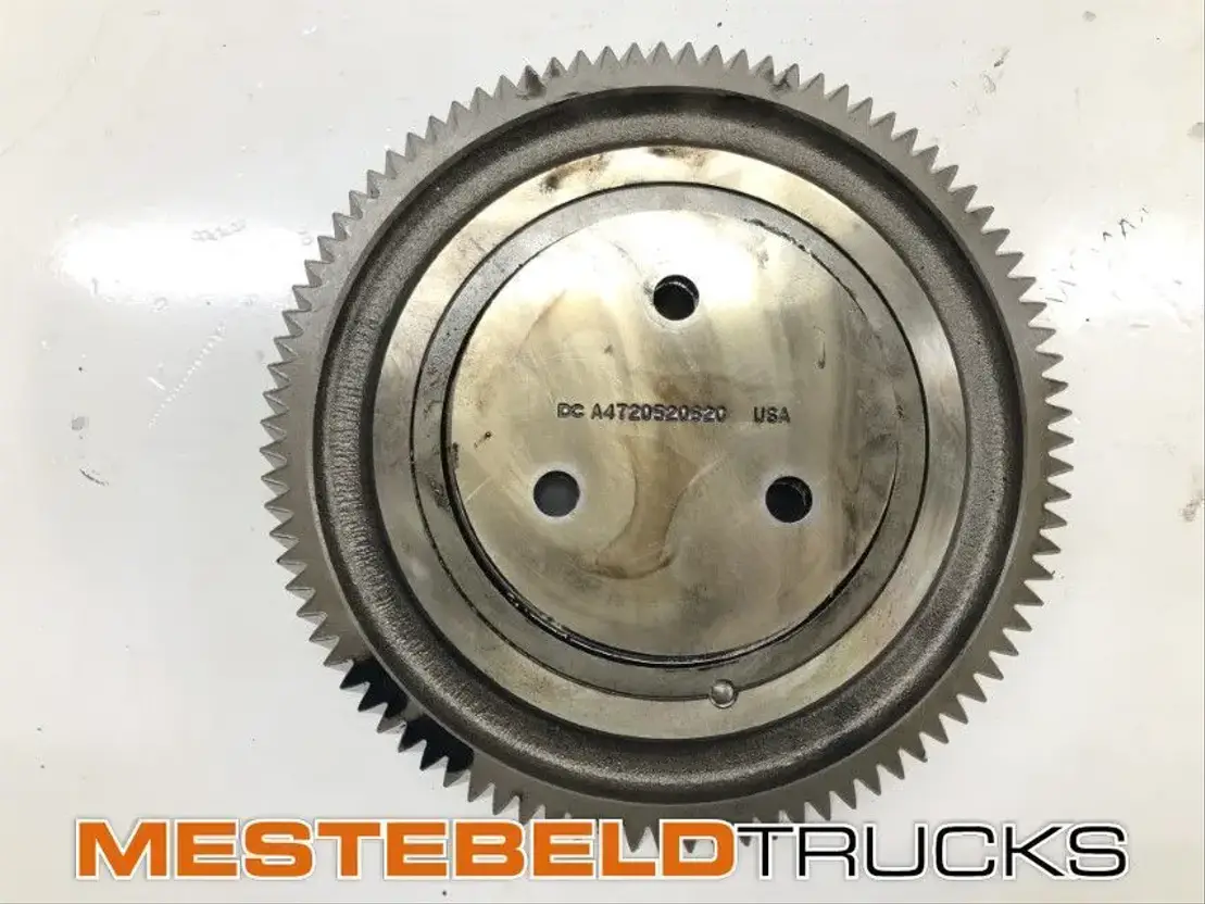 Mercedes-Benz Tussentandwiel