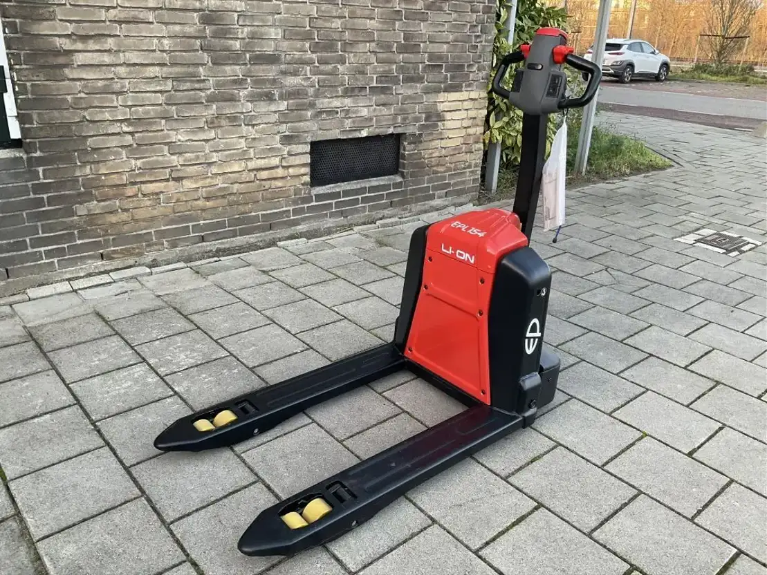 Reparatie en onderhoud aan vrachtwagens | Totaal Techniek Hoogeveen