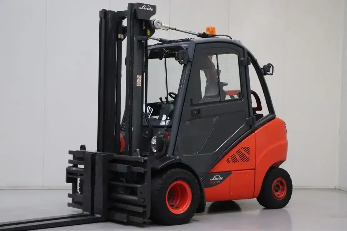 Linde H30T02 Vorkheftruck TrucksNL