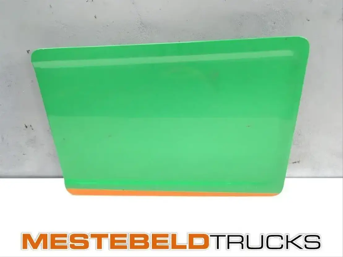 Scania Opbergvakdeksel rechts