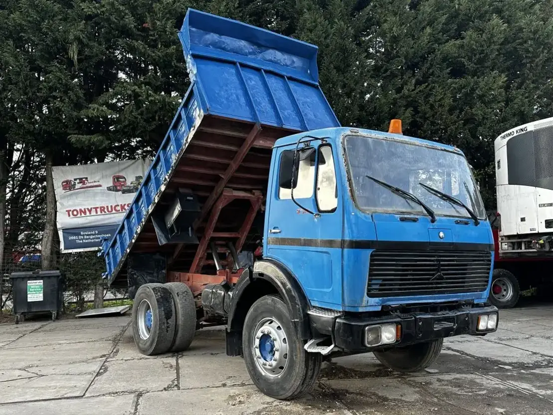 Mercedes-Benz SK 1928 V8 4X2 Tipper Spring/Spring Manual Gearbox