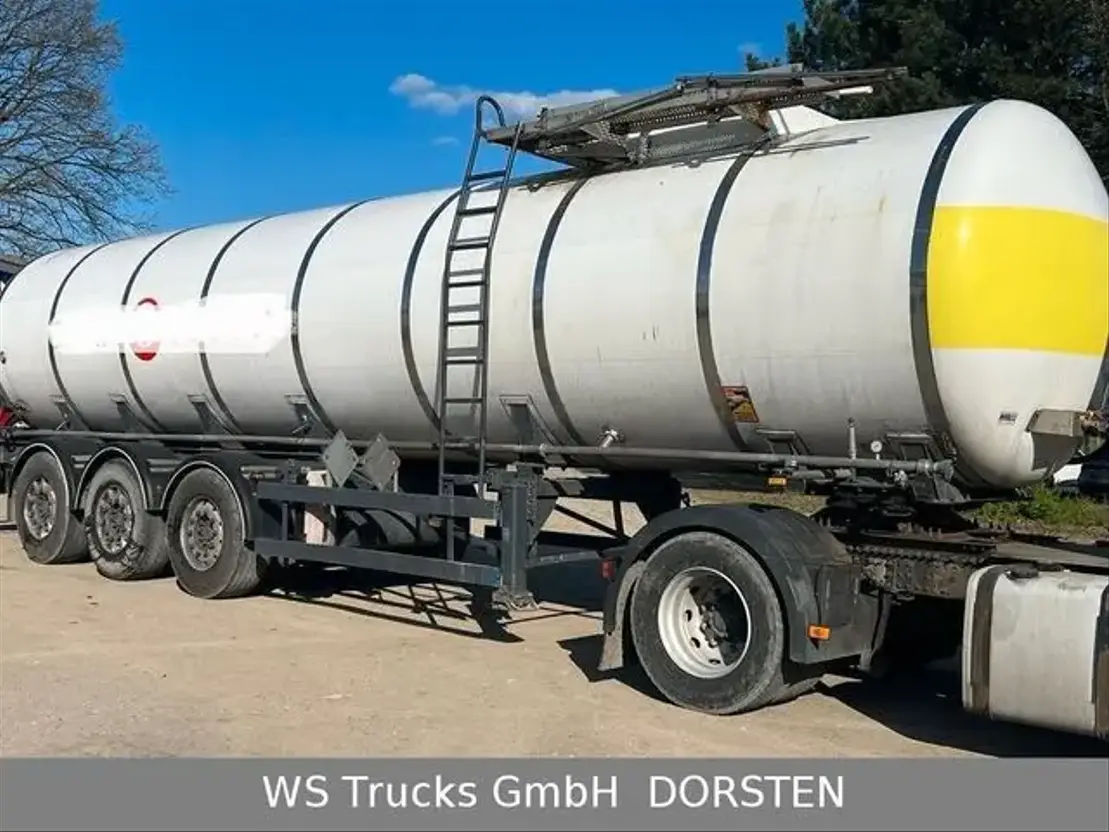 Van Hool 30.000Liter Bitumen V4A
