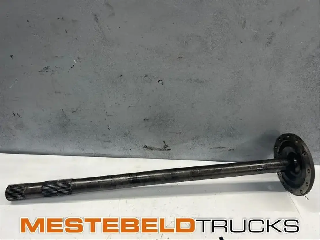 Volvo Steekas rechts met sper