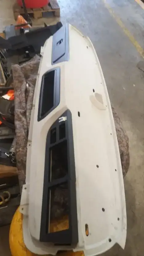 Mercedes-Benz Mercedes-Benz Arocs front console